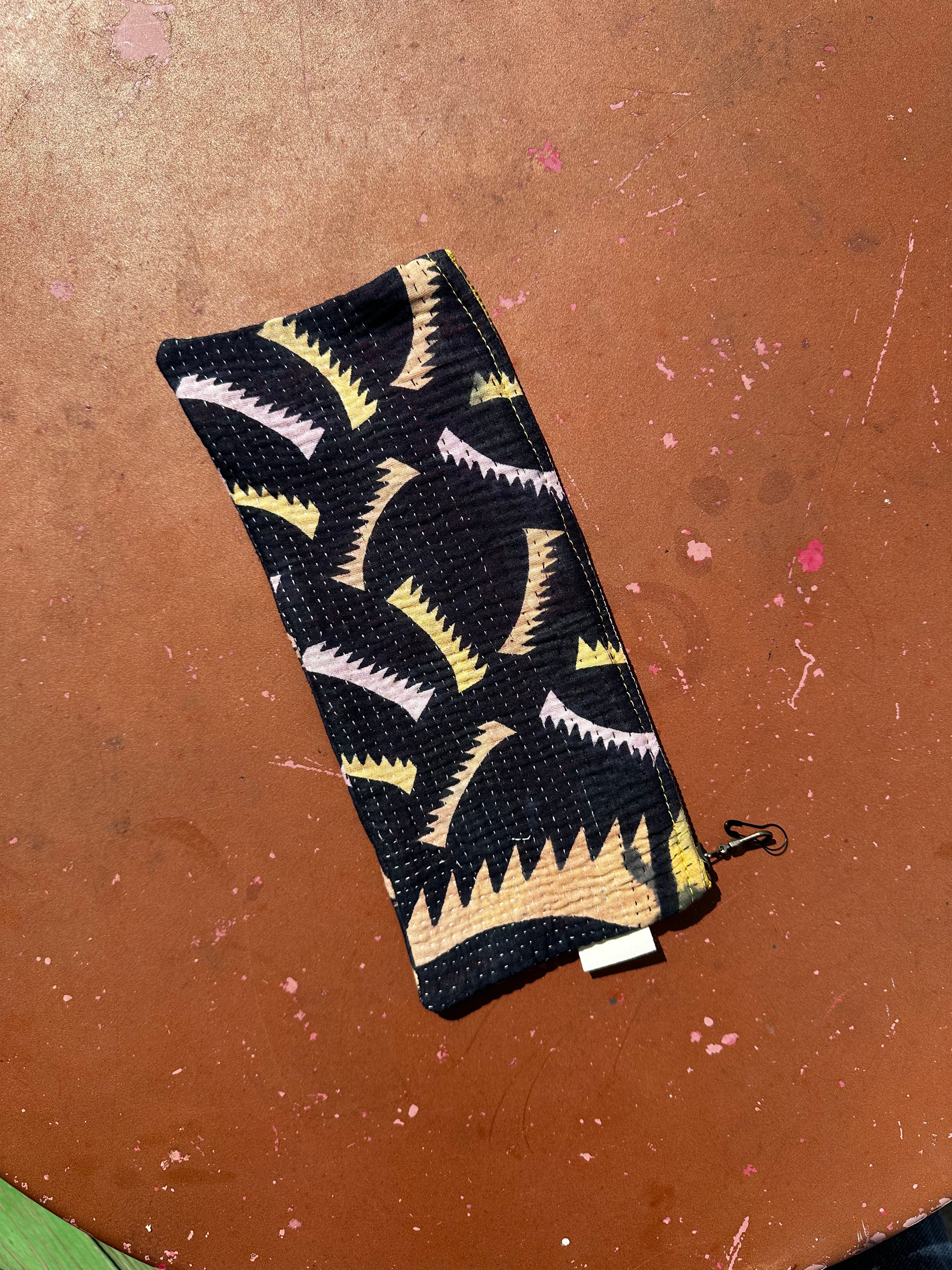Otto Finn Flat Zip Pouch